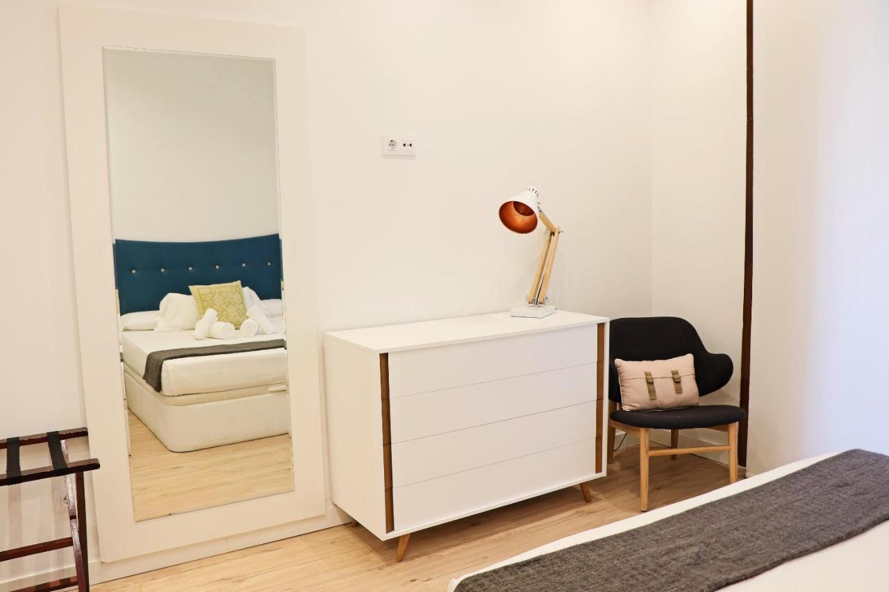 For You Rentals New Design Apartment Temporal Puerta Del Sol Pre10A Madrid Buitenkant foto