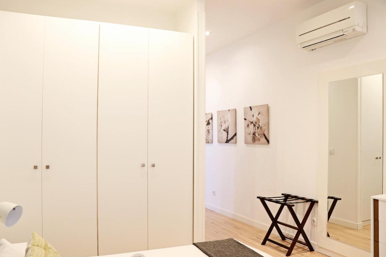For You Rentals New Design Apartment Temporal Puerta Del Sol Pre10A Madrid Buitenkant foto