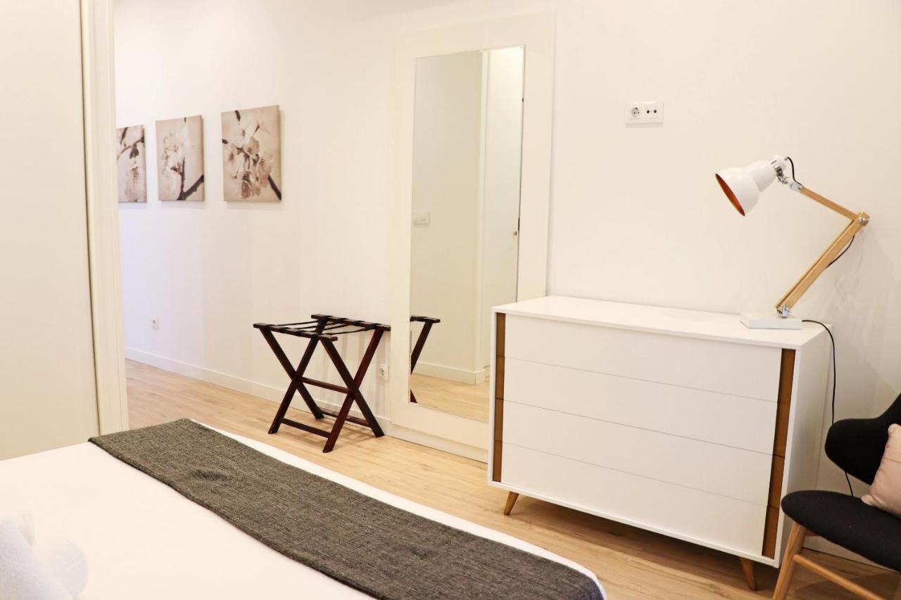For You Rentals New Design Apartment Temporal Puerta Del Sol Pre10A Madrid Buitenkant foto