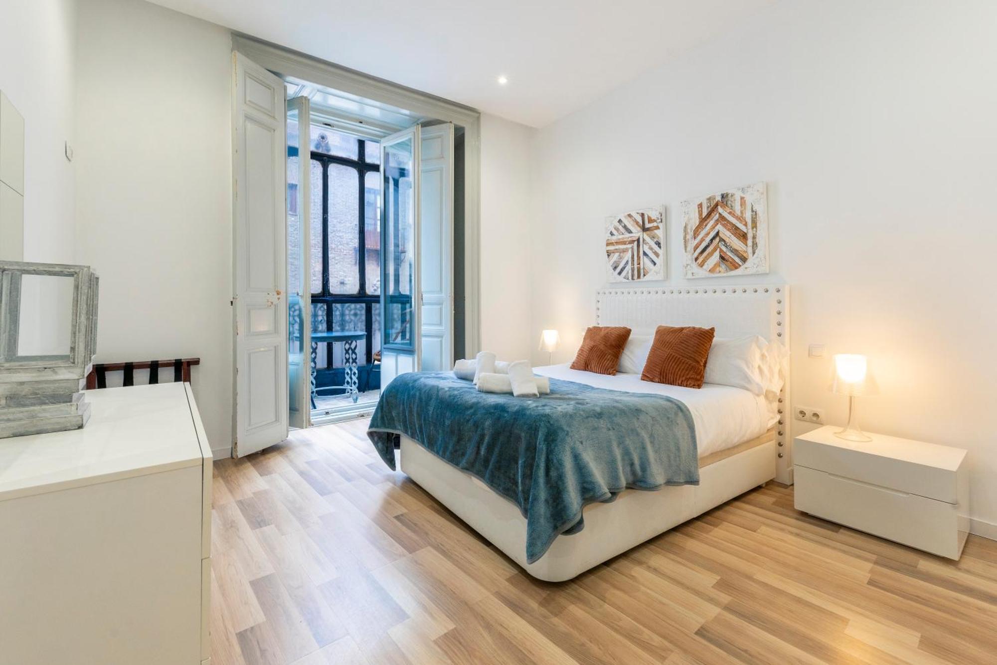 For You Rentals New Design Apartment Temporal Puerta Del Sol Pre10A Madrid Buitenkant foto