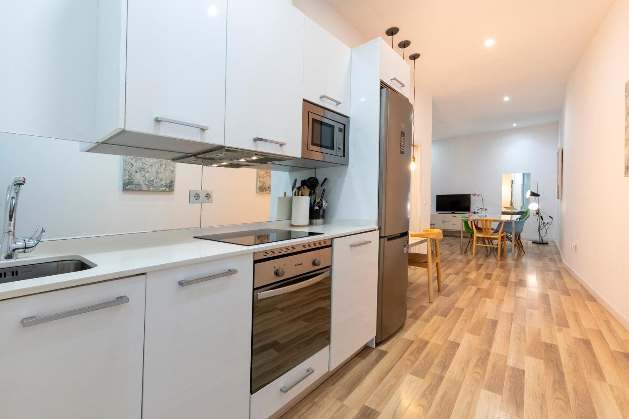 For You Rentals New Design Apartment Temporal Puerta Del Sol Pre10A Madrid Buitenkant foto