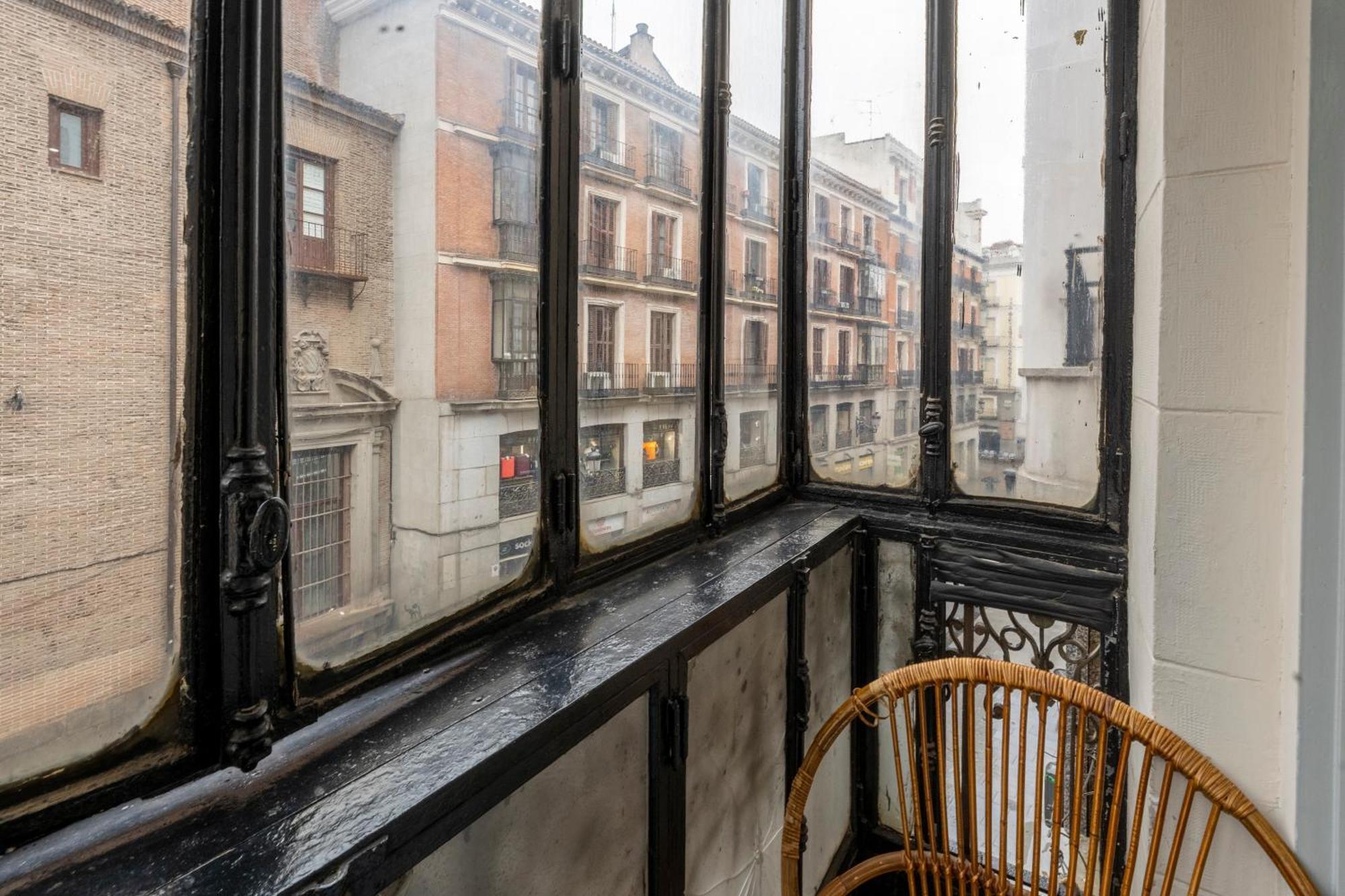 For You Rentals New Design Apartment Temporal Puerta Del Sol Pre10A Madrid Buitenkant foto