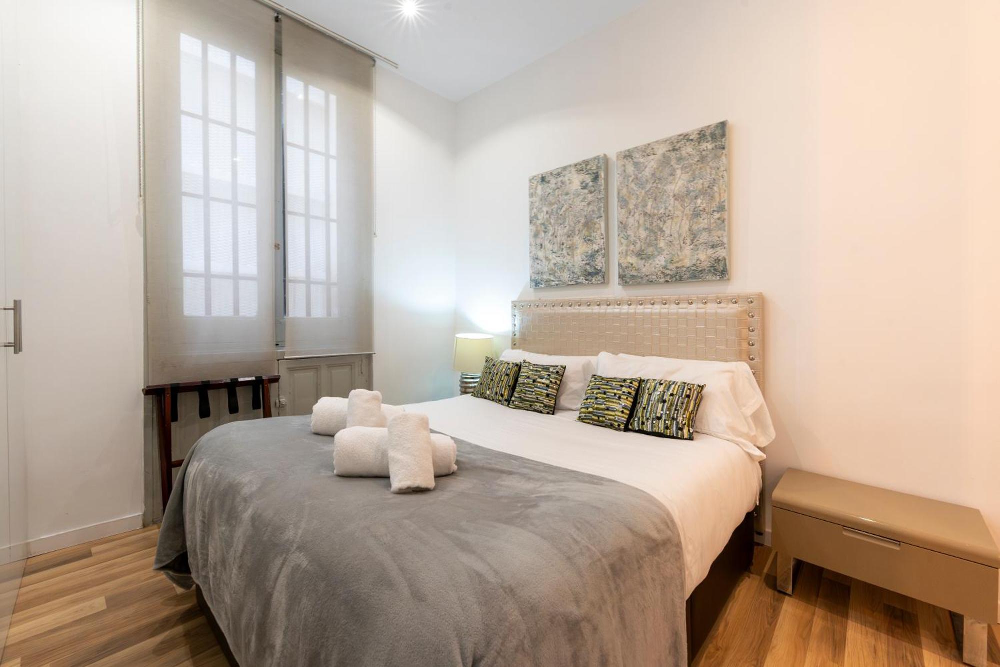 For You Rentals New Design Apartment Temporal Puerta Del Sol Pre10A Madrid Buitenkant foto