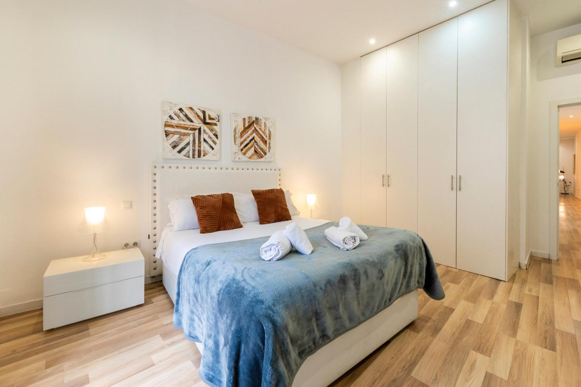 For You Rentals New Design Apartment Temporal Puerta Del Sol Pre10A Madrid Buitenkant foto