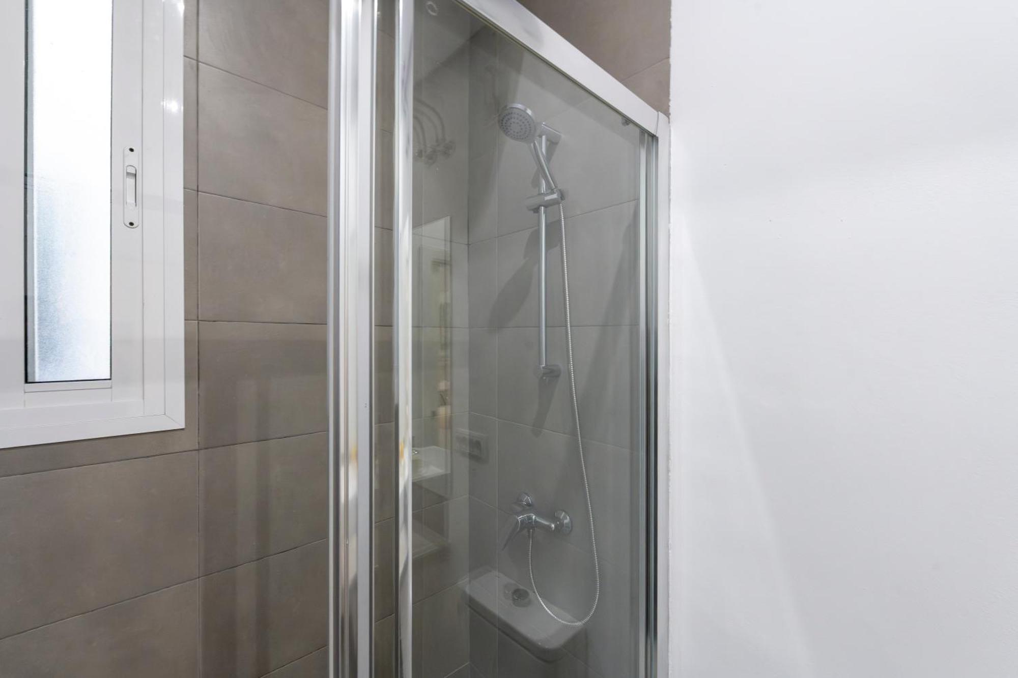For You Rentals New Design Apartment Temporal Puerta Del Sol Pre10A Madrid Buitenkant foto