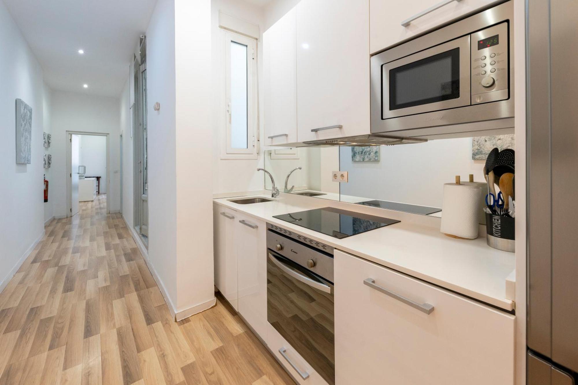 For You Rentals New Design Apartment Temporal Puerta Del Sol Pre10A Madrid Buitenkant foto