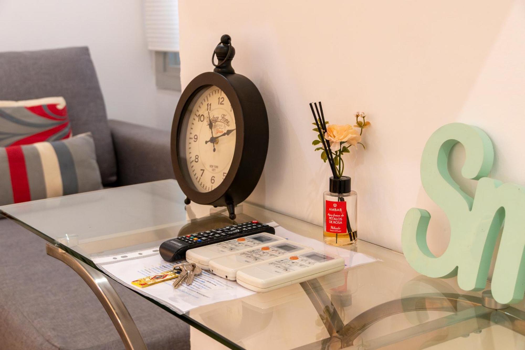 For You Rentals New Design Apartment Temporal Puerta Del Sol Pre10A Madrid Buitenkant foto